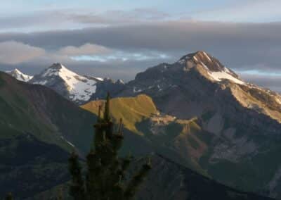 Vista desde Cotatuero hacia el macizo de Monte Perdido en Ordesa