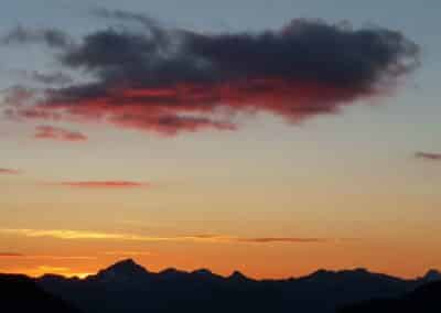 Atardecer sobre Monte Perdido desde un mirador en Ordesa